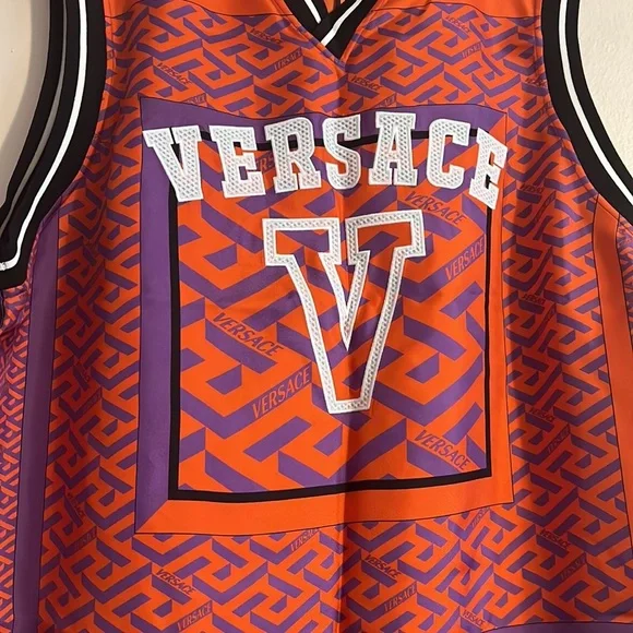 Versace la Greca v neck silk jersey print tank top NEW - Picture 5 of 11